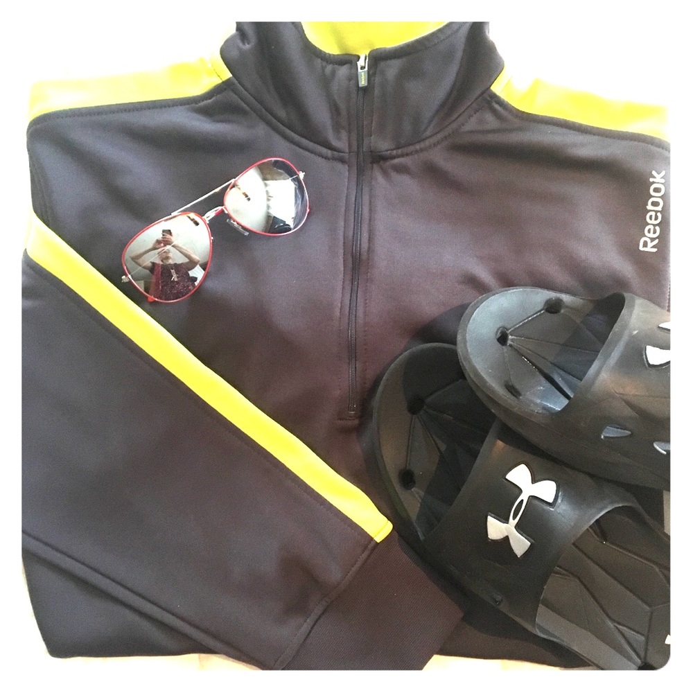 Men’s Reebok Quarter Zip Pull Over Jacket